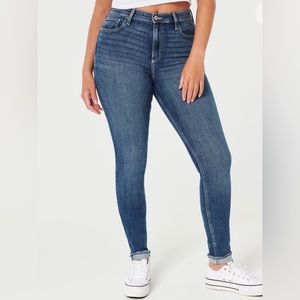 Hollister Women's Skinny Jeans - Dark Blue